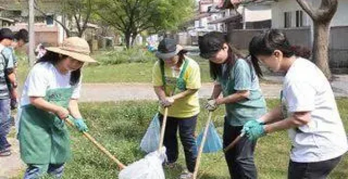 mutirão de limpeza no Bom Retiro