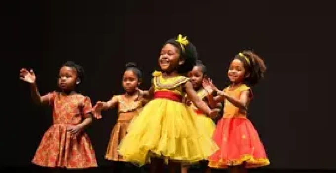 espetáculo infantil quando anoitece