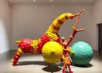 Exposição Individual 'Knockout!' de Pascale Marthine Tayou