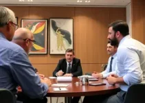 reunião com consulados