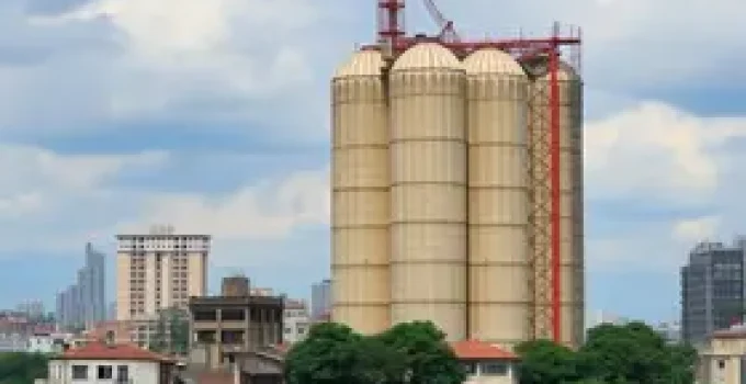 silos da Favela do Moinho