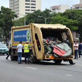 caminhão de lixo