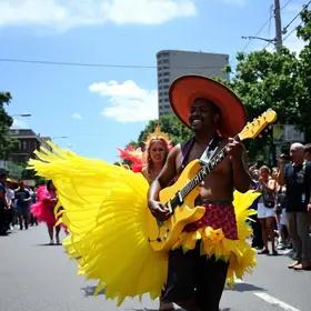 show gratuito de samba